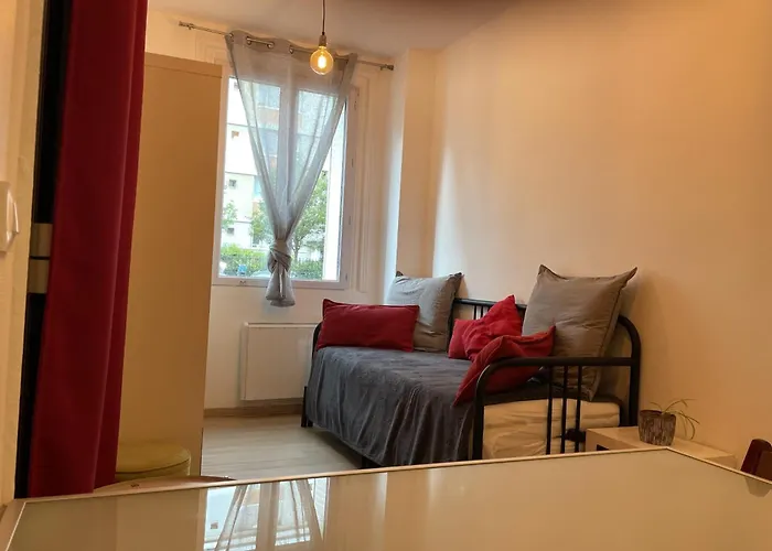 Close To The Park Georges Brassens Apartment *